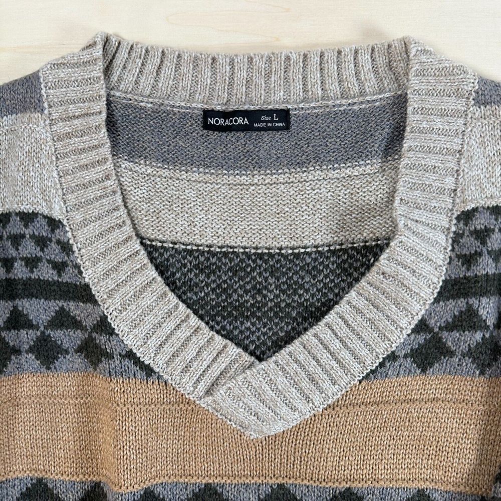 Southwestern Sweater Women's Noracora‎ Size L V Neck Gray Tan - Picture 4 of 7